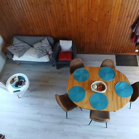 5 Personnes Proche De La A