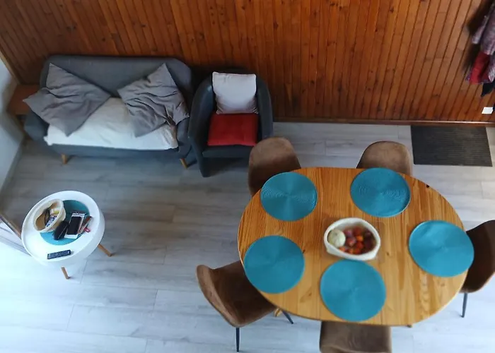 5 Personnes Proche De La à