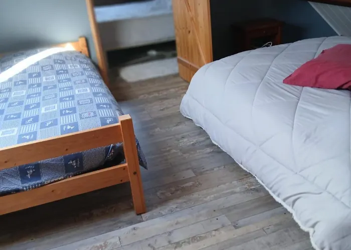 5 Personnes Proche De La à Merville-Franceville-Plage